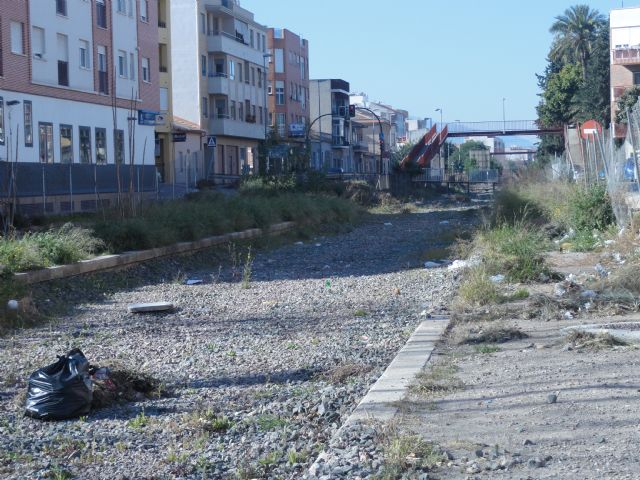 El Grupo Socialista denuncia el abandono total y absoluto de Beniaján - 1, Foto 1