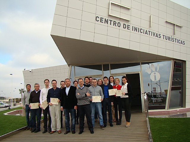 El periodista Paco García finaliza el curso de comunicación oral programado por Empleo - 1, Foto 1