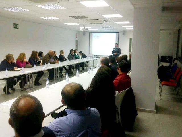 El Ayuntamiento de Alhama quiere convertir el edificio CIDE en un lugar de referencia para los empresarios, Foto 1