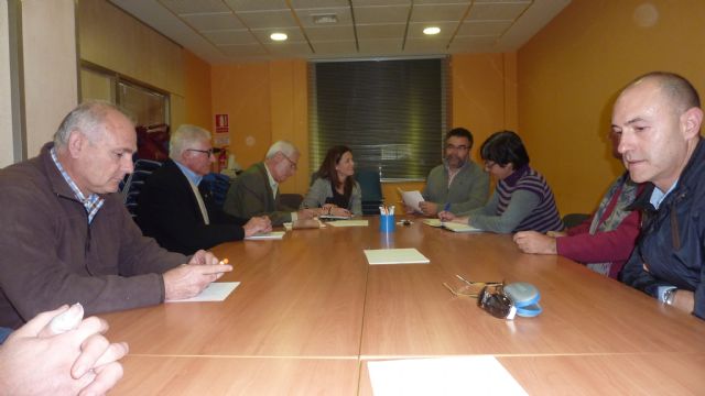 Los representantes de ACIA confían en que se solucionen las muchas carencias que presenta el polígono industrial de Águilas - 1, Foto 1