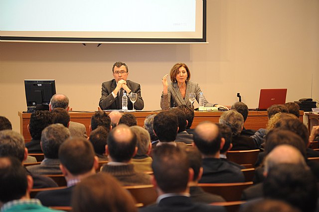 La Comunidad informa a emprendedores y empresarios de la Región de la financiación estatal para mejorar la competitividad - 1, Foto 1