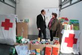 Cruz Roja de guilas y la Concejala de Servicios Sociales del Ayuntamiento  se unen para entregar material escolar a ms 350 niños