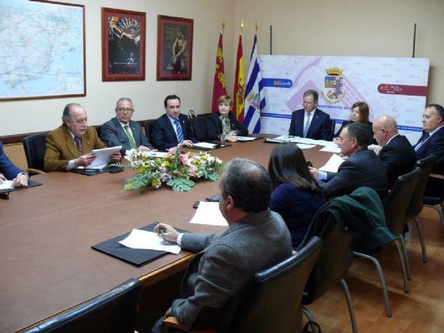 Leocadio Campos jura su cargo como Delegado en la Demarcación del Altiplano del Colegio de Graduados Sociales, en el Salón de Plenos del Ayuntamiento - 2, Foto 2