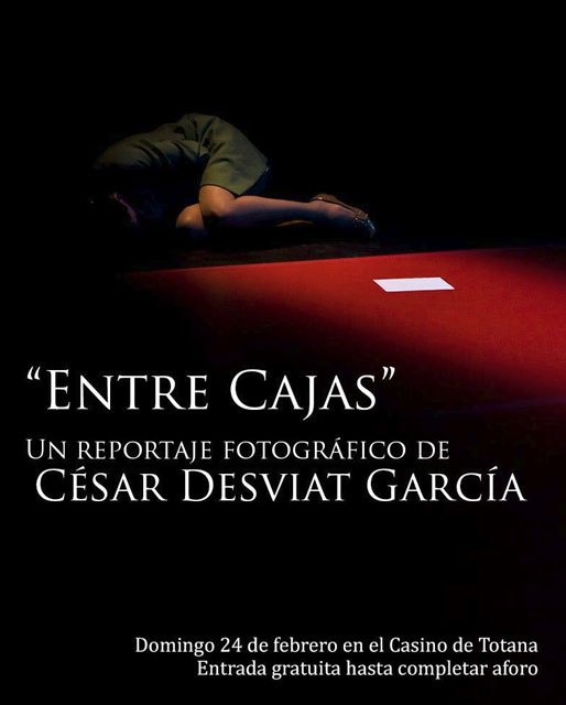 El Casino de Totana acogerá la proyección de Entre Cajas, un reportaje fotográfico de César Desviat, Foto 1