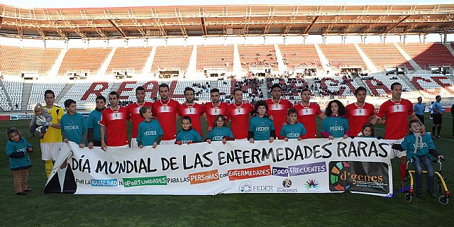 El Real Murcia apoya el Día Mundial de las Enfermedades Raras, Foto 1