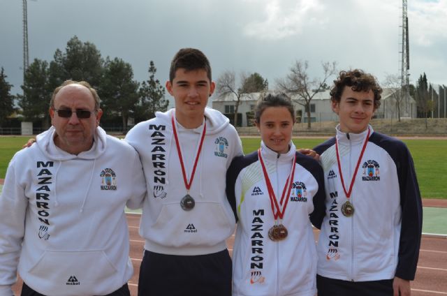 El club atletismo Mazarrón consigue 10 nuevas medallas en el campeonato regional de pista cubierta, Foto 3