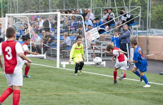 Dura pugna en cabeza de clasificación para jugar el play off al título en la categoría alevín - 1, Foto 1