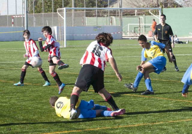 Dura pugna en cabeza de clasificación para jugar el play off al título en la categoría alevín - 4, Foto 4