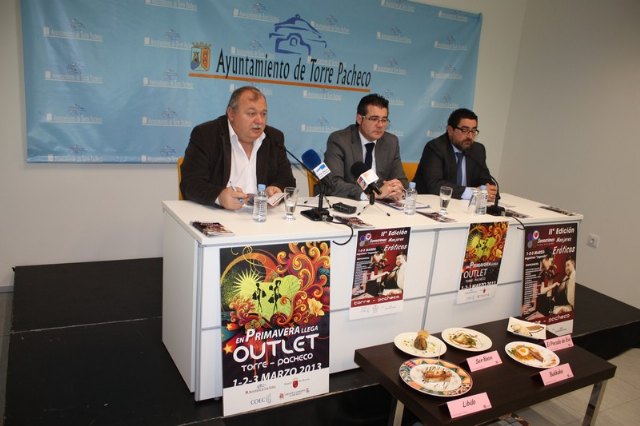 El V Oultet convertirá la Plaza del Ayuntamiento en un gran centro comercial - 1, Foto 1