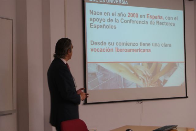 Pedro Aranzadi explica Universia y comenta  la iniciativa de MiriadaX ante empresarios, miembros de la Asociación de Antiguos Alumnos y empresas socias de ENAE Business School - 2, Foto 2
