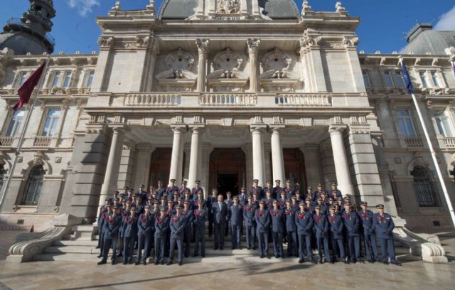 Los alumnos de la Academia General del Aire visitan el Palacio Consistorial - 5, Foto 5