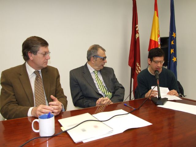 Personas con discapacidad intelectual disfrutarán de la flota de autobuses de la comunidad autónoma - 2, Foto 2