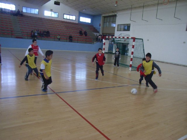 La concejalía de Deportes organizó la segunda jornada de la fase local de multideporte benjamín de Deporte Escolar - 4, Foto 4