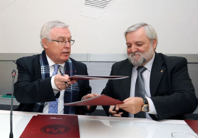 La Universidad de Murcia promueve la autonomía de personas con síndrome de down - 3, Foto 3