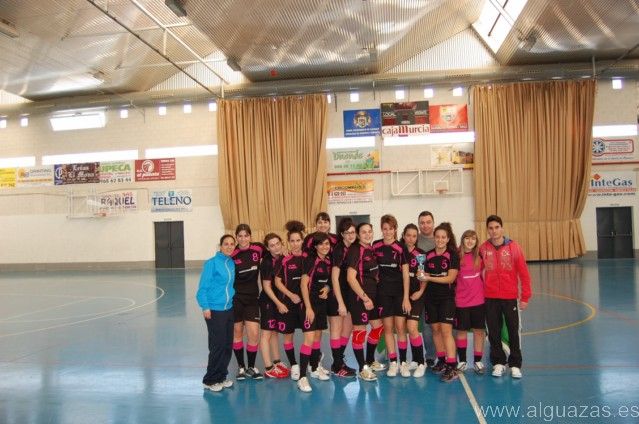 Los jugadores de fútbol-sala y balonmano del IES Villa de Alguazas se alzan victoriosos en la segunda jornada de la Intermunicipal de Deporte en Edad Escolar - 2, Foto 2