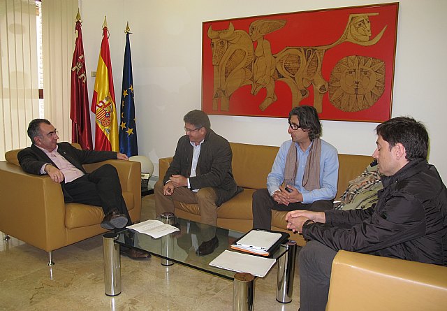 El consejero de Presidencia se reúne con el alcalde de Los Alcázares - 1, Foto 1
