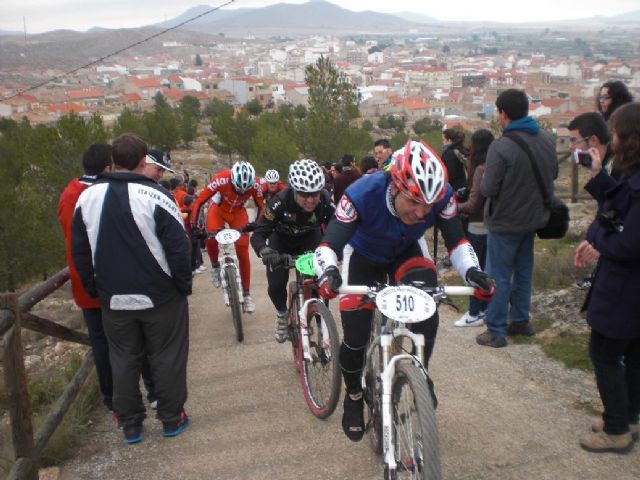 Los ciclistas del C.C. Santa Eulalia Bike-Planet continuaron las competiciones en Albacete y en el Open Bike-Maraton de Murcia, Foto 1