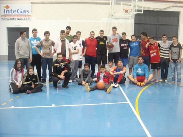 El baloncesto y balonmano protagonizan la oferta deportiva de Marzo del Suma y Sigue de Alguazas - 2, Foto 2