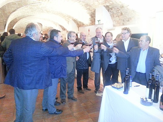 La VI Muestra de la Denominación de Origen de Bullas califica más de una treintena de nuevos vinos elaborados por las bodegas de la zona - 1, Foto 1