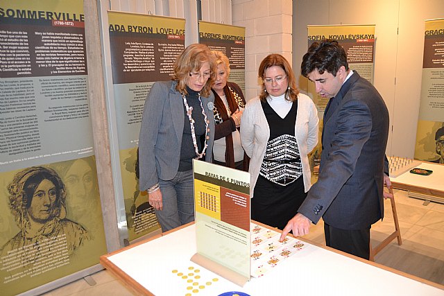 El Aula de Cajamurcia muestra los logros y trayectoria de 14 mujeres matemáticas - 1, Foto 1