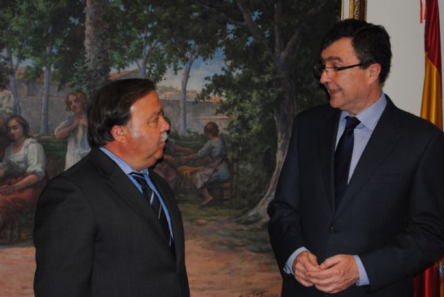 ASEMOL traslada al consejero Ballesta la importancia de la externalización de los productos murcianos - 1, Foto 1