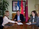 El Ayuntamiento de guilas y la Organizacin de Mujeres Empresarias y Profesionales firman un convenio de colaboracin