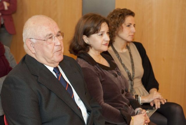 Emilio Pérez Pujol recibe la encomienda de la Orden de Isabel la Católica - 4, Foto 4