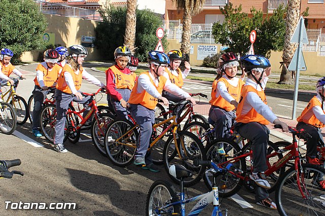 Cerca de 2.400 alumnos participan este curso 2012/13 en el programa de Educacin Vial - 7