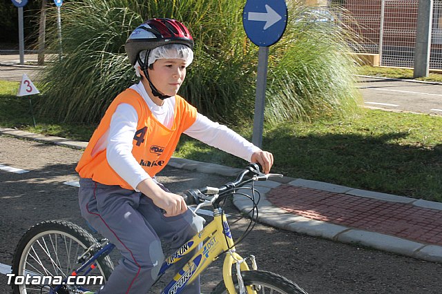 Cerca de 2.400 alumnos participan este curso 2012/13 en el programa de Educacin Vial - 14