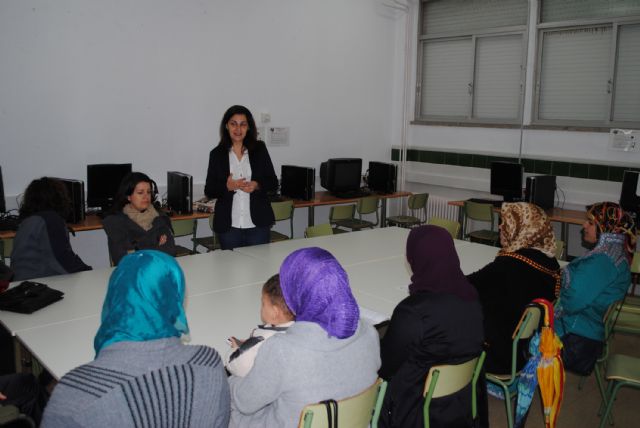 Radio ECCA Fundación desarrolla un programa escolar de apoyo personal y familiar en Murcia - 1, Foto 1