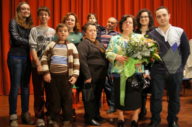 Four women, two groups of workers and templates Residence La Purisima and Santa Eulalia are honored Agricultural, Foto 7