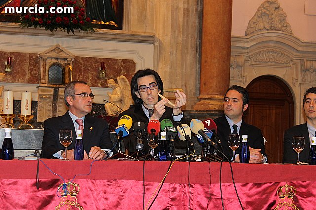 El restaurador Fernndez Labaña expone las investigaciones que le han  llevado a atribuir a Salzillo el Cristo del Perdn - 12