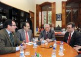 El rector de una universidad de Letonia visita la Universidad de Murcia para la firma de un convenio de colaboracin