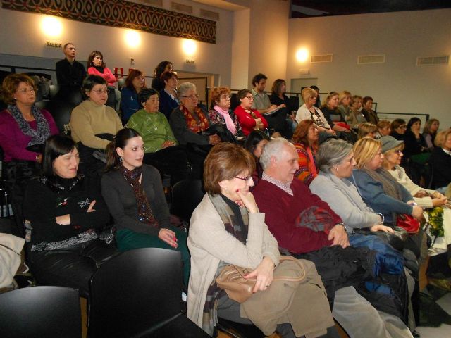 Teatro Circo Murcia acoge una conferencia-coloquio sobre la representación de Antígona Oriental - 2, Foto 2