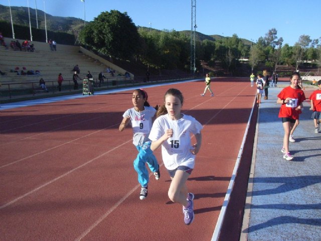 El colegio Reina Sofía participó en la final regional de atletismo alevín de Deporte Escolar, celebrada en Lorca, Foto 2