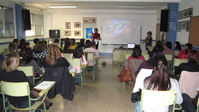 The departments of Education and Social Care are launching a new program of the School Parent, Foto 1