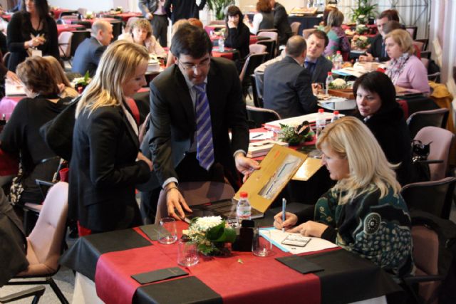 La Feria del Mueble Yecla habilita un servicio de consultoría para exportar muebles - 1, Foto 1