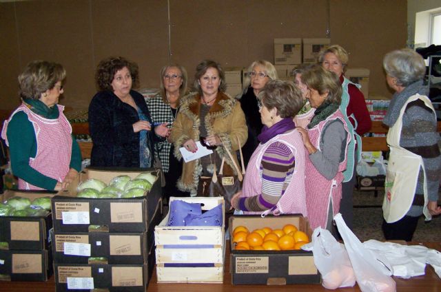 La edil de Consumo y Servicios Sociales visita la Asociación Betania de Águilas - 1, Foto 1