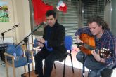 El centro de da celebra una sesin de musicoterapia con el cantaor flamenco Manuel Lorente