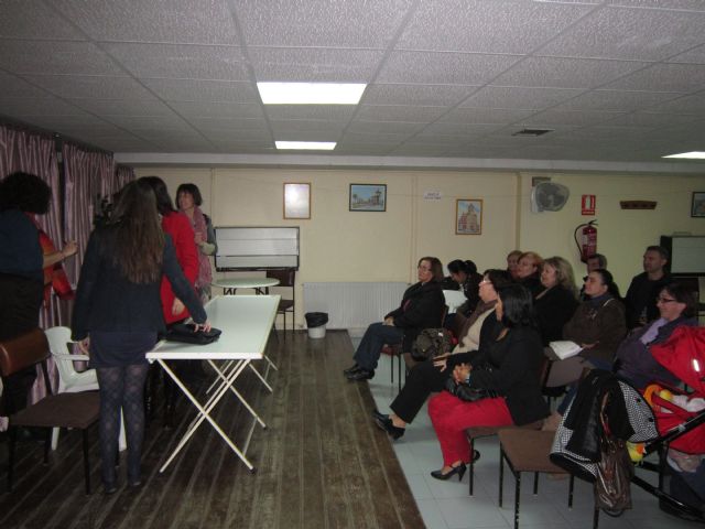 La concejal de Fomento clausura las actividades impulsadas por la Asociación de Familias y Medio Rural de la región de Murcia que se han desarrollado en Totana, Foto 3