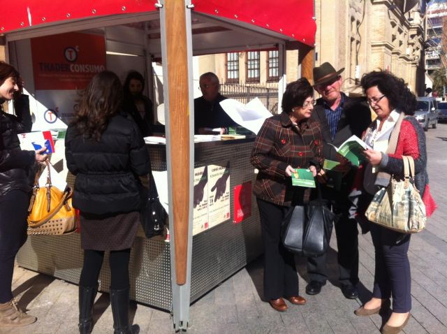 La caseta municipal informa de nuestros derechos, con motivo de la celebración del Día del Consumidor - 1, Foto 1