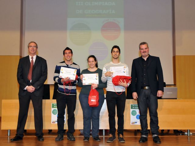 Ganadores de las olimpiadas de Química y Geografía - 1, Foto 1