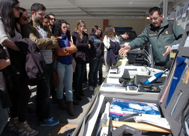 Alumnos de Criminología de la UMU visitan a la Guardia Civil de Murcia - 3, Foto 3