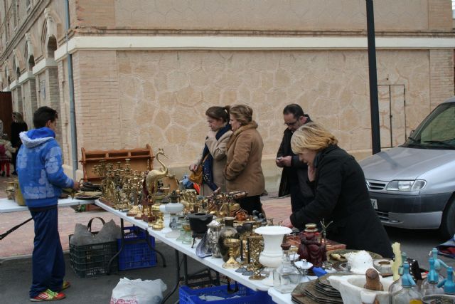 El mercadillo de segunda mano aumenta el número de puestos y la calidad de sus piezas - 3, Foto 3