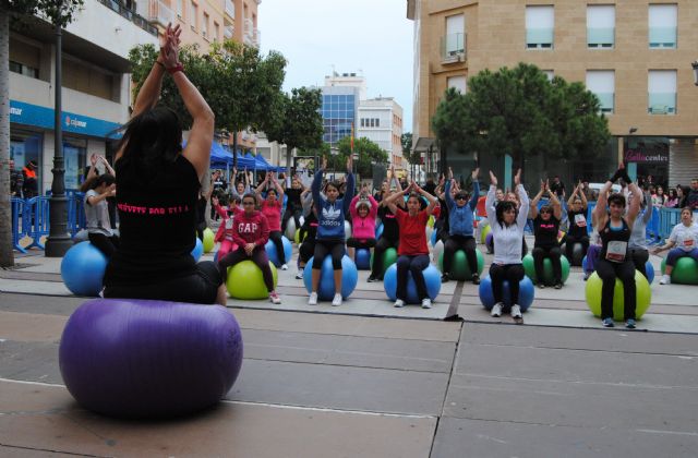 La master class popular Muévete por ti, muévete por ella reúne a un centenar de personas - 2, Foto 2