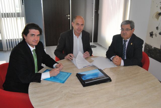 El Ayuntamiento colabora  con las universidades de Murcia y Santiago en un estudio sobre el uso de la posidonia en alimentación  para rumiantes - 1, Foto 1