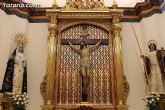 Autoridades municipales asisten al acto de bendición del nuevo retablo para la imagen del Santísimo Cristo de la Agonía