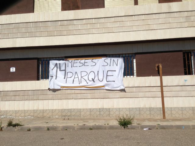 El PSOE denuncia el estado tercermundista del parque de bomberos de Lorca - 2, Foto 2
