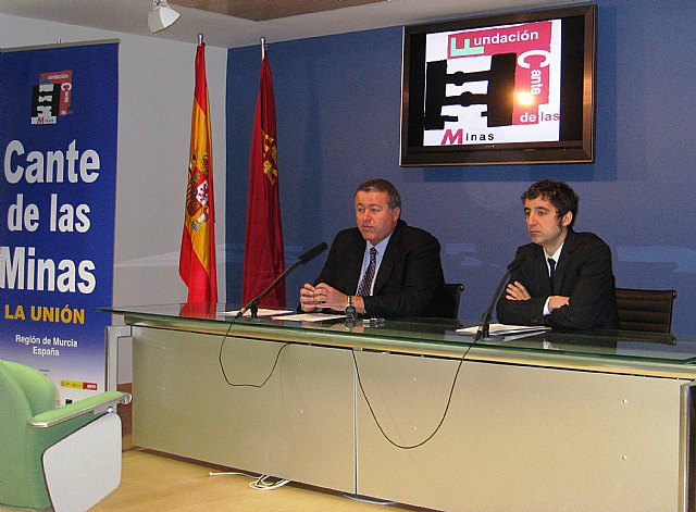 Enrique Ponce, Arzak, Pablo Berger y Juan Ramón Lucas, Castilletes de Oro del Cante de Las Minas 2013 - 1, Foto 1