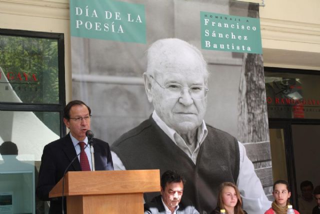 El Alcalde se suma al homenaje a Francisco Sánchez Bautista en el Día Mundial de la Poesía - 1, Foto 1